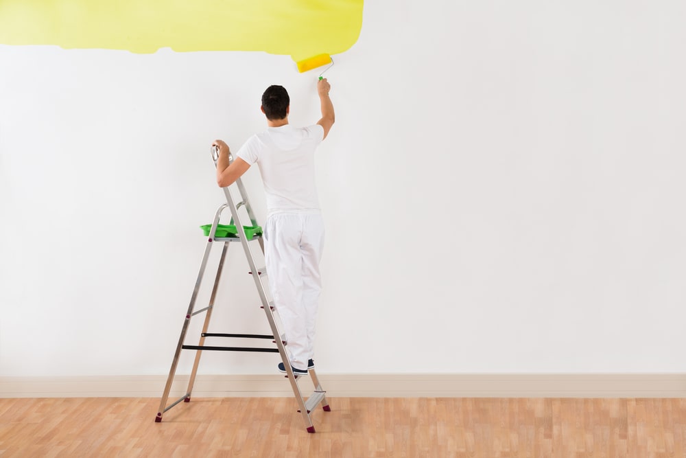 Mettre la première couche de peinture